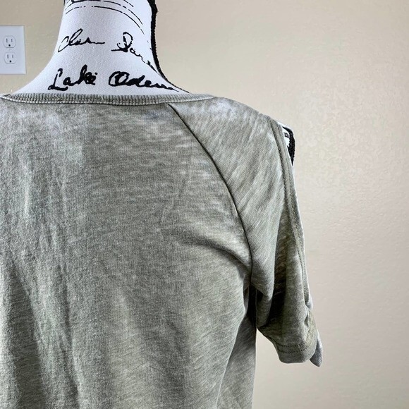 Anthropologie Jane and Delancey green top cold shoulder top size S - Picture 16 of 16